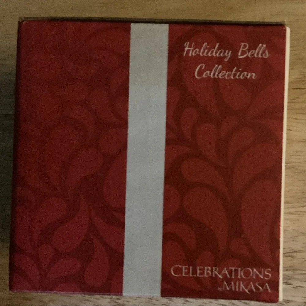 Celebrations Mikasa Holiday Bells Collection Rystal Votive Holder, 3.25 In‎